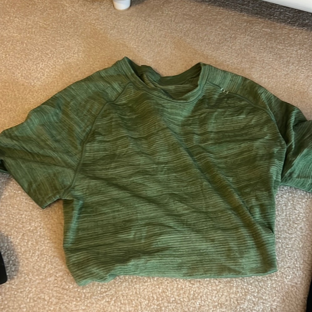 Men’s Lululemon Tee